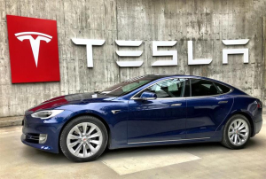 Tesla: Τέταρτη αναπροσαρμογή τιμών στα μοντέλα από την αρχή του 2023