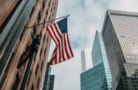 ΗΠΑ: Στο 5,2% ανήλθε η ανάπτυξη κατά το τρίτο τρίμηνο