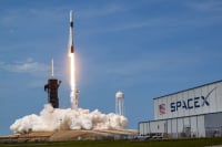 SpaceX - NASA: Εκτοξεύθηκε η κοινή εξάμηνη αποστολή για τον Διεθνή Διαστημικό Σταθμό