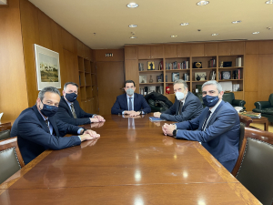 Συνάντηση Ελληνικής Συνομοσπονδίας Eμπορίου και Eπιχειρηματικότητας με Σκρέκα