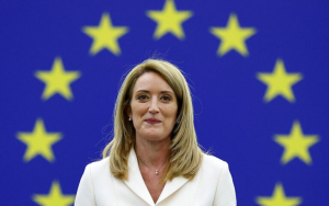 Ρ. Μέτσολα: Η Ευρώπη δεν μπορεί να αντιμετωπίσει τις προκλήσεις του μέλλοντος με εργαλεία του παρελθόντος