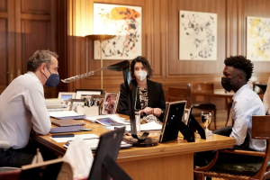 Συναντήθηκε με τον Σαϊντού Καμαρά ο Κυριάκος Μητσοτάκης