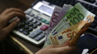 Eurostat 2025: Στο 17% οι κρατήσεις στις αποδοχές των εργαζομένων στην Ελλάδα το 2025