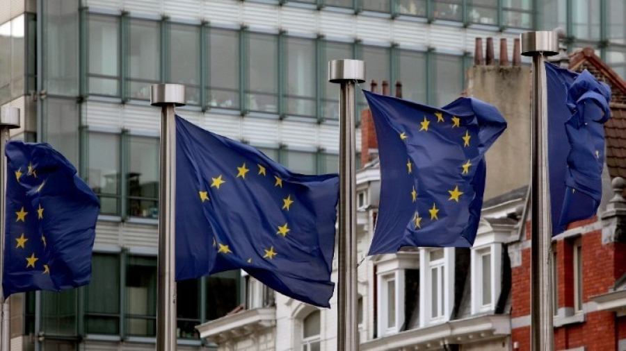 Εμπορικός συναγερμός: ΕΕ–ΗΠΑ σε τροχιά σύγκρουσης για τους δασμούς στα αυτοκίνητα