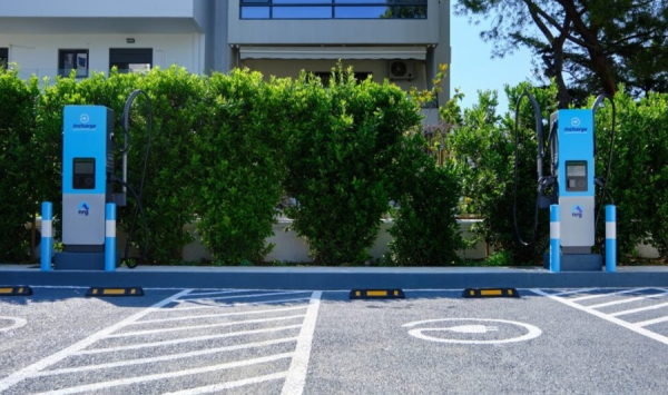 Το incharge έφερε τον πρώτο ταχυφορτιστή 480kW στην Ελλάδα
