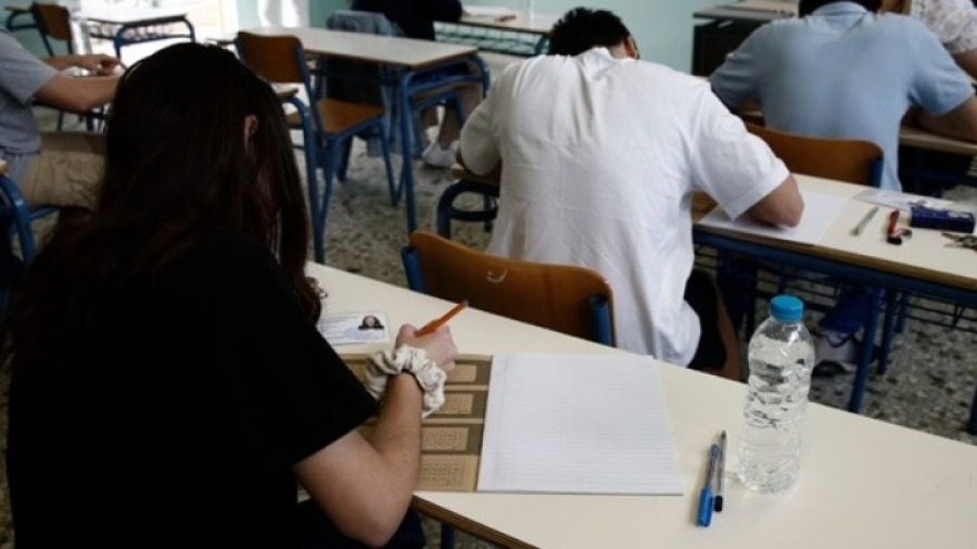 Πανελλαδικές Εξετάσεις: Τα ταξίδια με τη "ματιά" Καζαντζάκη και Παλαμά στη Γλώσσα - "Βατά" τα θέματα