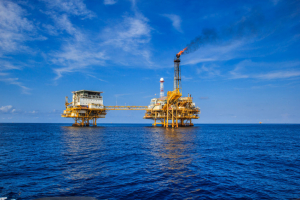 Αναζητούν τρόπους διάθεσης εθνικών αποθεμάτων αργού πετρελαίου οι μεγάλες οικονομίες του πλανήτη