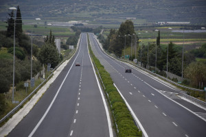 Πελώνη: Η κυβέρνηση εισηγείται να μην ανοίξουν οι διαπεριφερειακές μετακινήσεις το Πάσχα (vid)