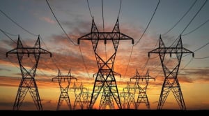 Ηλεκτρική ενέργεια: Τροποποιημένη η τροπολογία για τα υπερκέρδη των εταιρειών