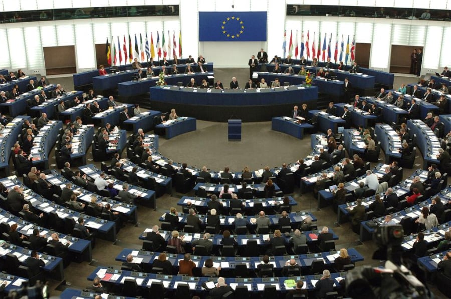 LIVE - Οι ευρωβουλευτές συζητούν για την υπόθεση παρακολουθήσεων στην Ελλάδα