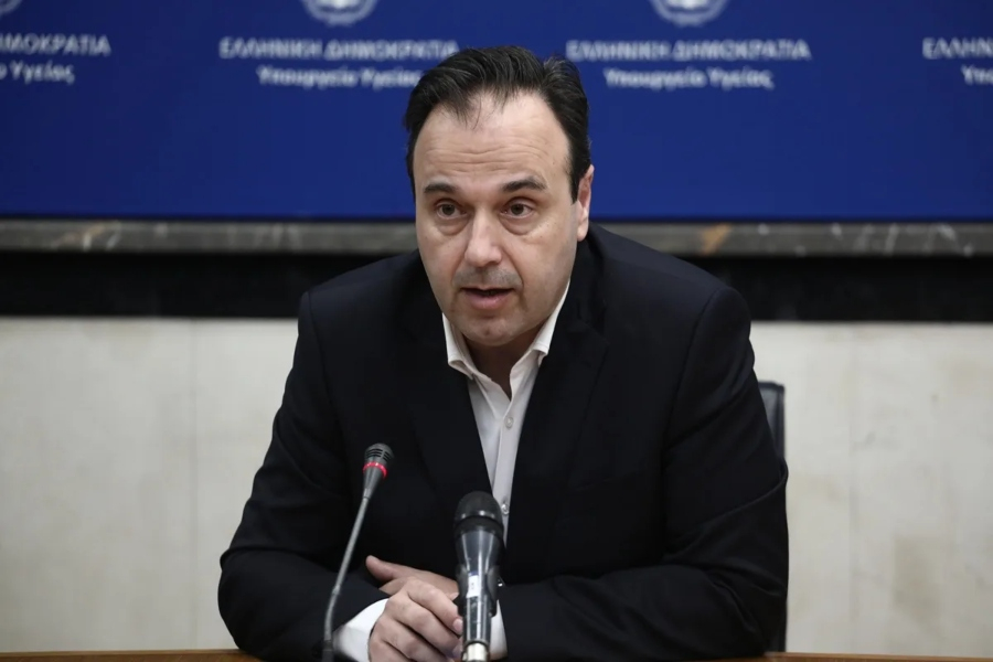 Δ. Παπαστεργίου: Υψηλά πρόστιμα στις πλατφόρμες που δεν θα συμμορφωθούν την απαγόρευση χρήσης των social media σε παιδιά