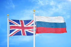 Μ. Bρετανία: Νέες κυρώσεις σε 65 άτομα και εταιρείες από τη Ρωσία