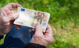 Υπ. Εργασίας: Λύθηκε το θέμα με τις 444 συντάξεις χηρείας του ΝΑΤ