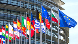 ΕΕ: Ελλάδα και 3 χώρες ζητούν ειδική μεταχείριση των αμυντικών δαπανών