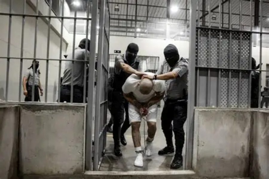 ΗΠΑ: Ένας Κουβανός που απελάθηκε άρχισε απεργία πείνας σε φυλακή του Εσουατίνι