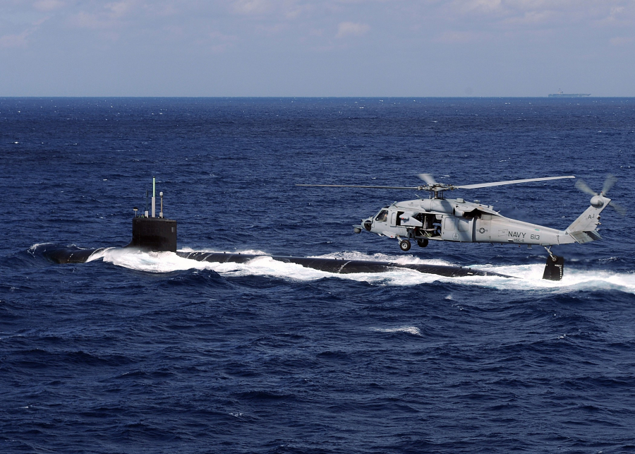 Μαύρη Θάλασσα: Προειδοποιητικά πυρά ρωσικού πολεμικού εναντίον βρετανικού πλοίου