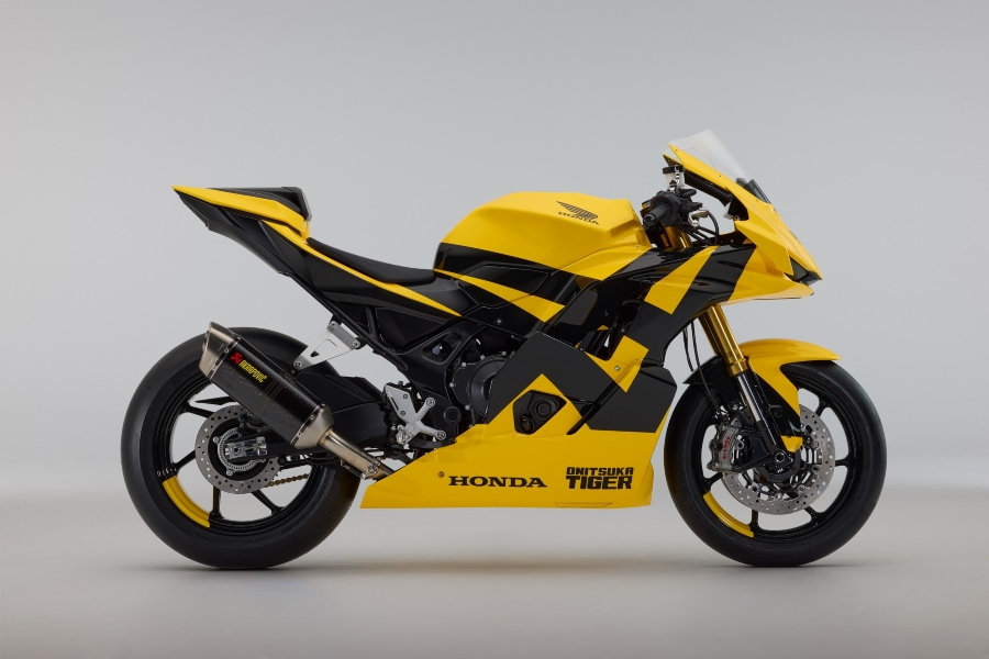 Συνεργασία Honda και Onitsuka Tiger: Η σύγχρονη ιαπωνική μόδα συναντά τον κόσμο της μοτοσυκλέτας