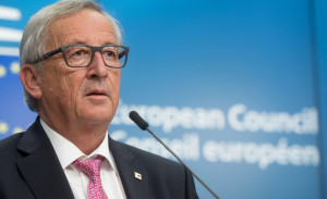 Γιούνκερ: Από τα καλύτερα το ελληνικό πρόγραμμα ανάκαμψης