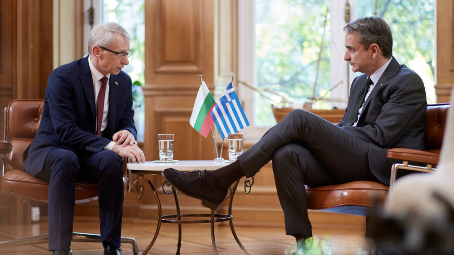 Συμφωνία Μητσοτάκη-Ντενκόφ για συνεργασία σε ενέργεια και μεταφορές