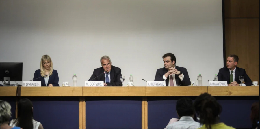 Ψηφιακές δεξιότητες από τη Microsoft αποκτούν 3.500 στελέχη του Δημοσίου