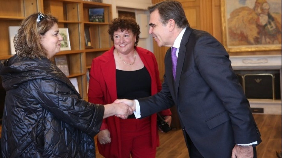 Μ. Σχοινάς: Πρωτοβουλία για τη δημιουργία δικτύου Ελληνίδων αγροτισσών