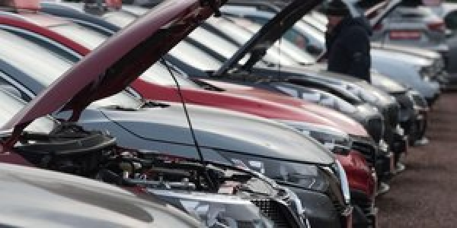 ΕΕ: Τέλος στα οχήματα με κινητήρα εσωτερικής καύσης από το 2035