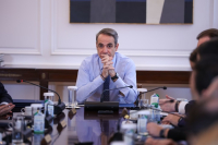 Σύσκεψη στο Μαξίμου: Από αύριο σε ισχύ η επιδότηση του diesel κίνησης - Ακολουθεί το fuel pass