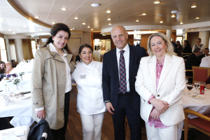 Η Νεκταρία Κοκκινάκη μαγειρεύει για τη Minoan Lines για δεύτερη χρονιά