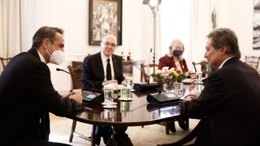 Μητσοτάκης: Παρουσίασε τις δυνατότητες επενδύσεων της Ελλάδας στον Σαουδάραβα επιχειρηματία Khaled Juffali