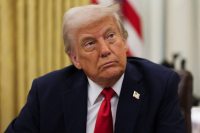 Ο Τραμπ θεωρείται "εχθρός της Ευρώπης", σύμφωνα με δημοσκόπηση