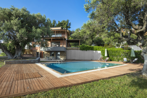 Easy Hotelier: Καινούργιες υπηρεσίες και 9 νέα καταλύματα