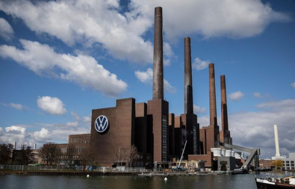 VW: Εξετάζει την τετραήμερη εβδομάδα εργασίας από το 2027 σε εργοστάσιό της