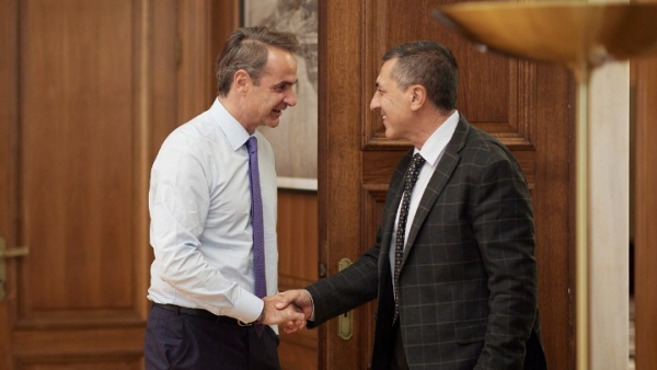 Μητσοτάκης σε Κουρέτα: Προσβλέπουμε σε δημιουργική συνεργασία για ανασυγκρότηση της Θεσσαλίας