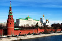 Κρεμλίνο: Εξετάζεται το δημοψήφισμα για ένωση των ΛΔ Ντονέτσκ και Λουχάνσκ με τη Ρωσία