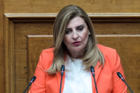 Λιακούλη: Η κυβέρνηση απέκρυψε επιστολή της ΕΕ για τον εμβολιασμό κατά της ευλογιάς – Ζητά εισαγγελική παρέμβαση