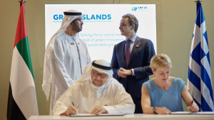 Η Masdar των ΗΑΕ θα χρηματοδοτήσει έργα υποδομής για τον μετασχηματισμό του Πόρου σε «GR-Eco Ιsland»