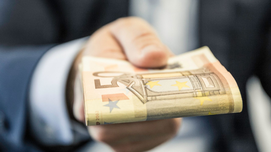 Τι αλλάζει στη φορολοταρία του υπουργείου Οικονομικών