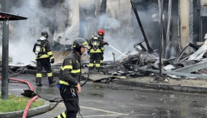 Ιταλία: Οκτώ νεκροί από συντριβή μικρού αεροσκάφους κοντά σε σταθμό του μετρό του Μιλάνο