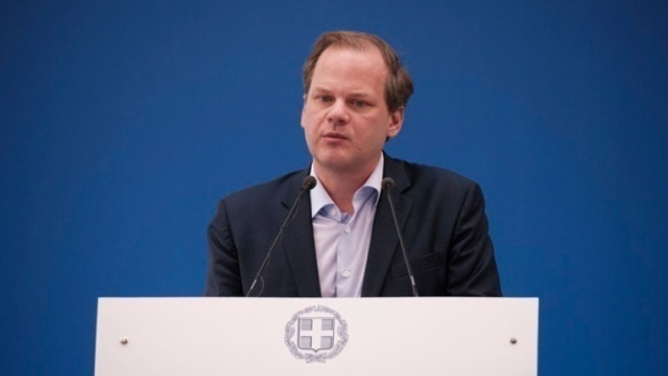 Καραμανλής: Οι βασικοί άξονες του νομοσχεδίου για επιβατικές μεταφορές