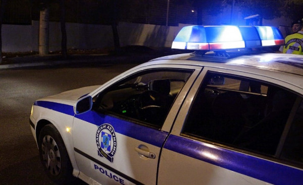 Αστυνομική έφοδος σε κορονοπάρτι - Καλεσμένοι κρύφτηκαν σε… ντουλάπες!