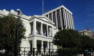 ΥΠΕΞ: Ανοικτή πρόσκληση Ουκρανίας στον Ν. Δένδια για επίσκεψη στο Κίεβο