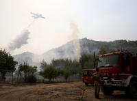 Φωτιά στην Ηλεία: Μάχη με πύρινο μέτωπο στην περιοχή Χελιδόνι - Εκκενώνονται ακόμη 8 κοινότητες