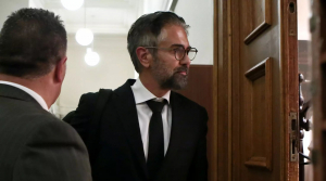 Στο εδώλιο για Novartis ο Κωνσταντίνος Φρουζής και δυο γιατροί