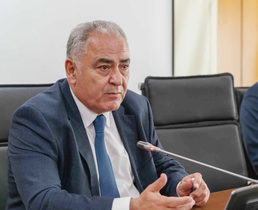 Γ. Χατζηθεοδοσίου: Δεν στηρίζονται οι ΜμΕ μέσω του Ταμείου Ανάκαμψης