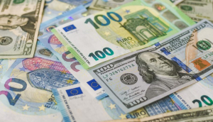 Το ευρώ ενισχύεται 0,11%, στα 1,0952 δολάρια