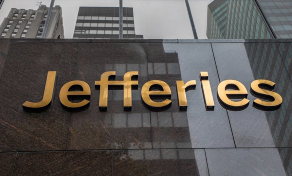 Jefferies: "Παραμένουμε αισιόδοξοι" για ελληνικές μετοχές και οικονομία - Ποιες μετοχές ξεχωρίζουν και γιατί