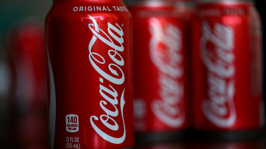 Καλύτερα των προσδοκιών τα κέρδη και τα έσοδα της Coca-Cola στο τρίμηνο