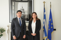 Συνάντηση Υπ. Τουρισμού με Πρέσβη Καζακστάν για επαναφορά απευθείας πτήσεων