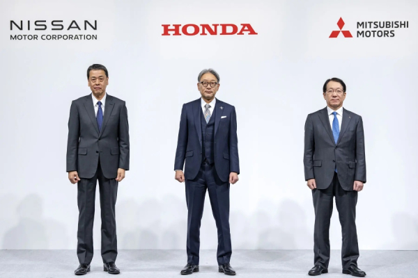 Nissan, Honda και Mitsubishi εξακολουθούν να συζητούν για τη συγχώνευσή τους