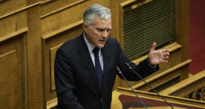 Σοκ από τον πρόωρο θάνατο του Μανούσου Βολουδάκη, βουλευτή Χανίων της Νέας Δημοκρατίας